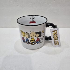 Snoopy and The Peanuts Gang Ceramic Coffee Mug 20 Oz